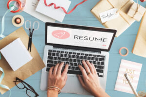 10 Resume Writing Tips for Experienced Professionals